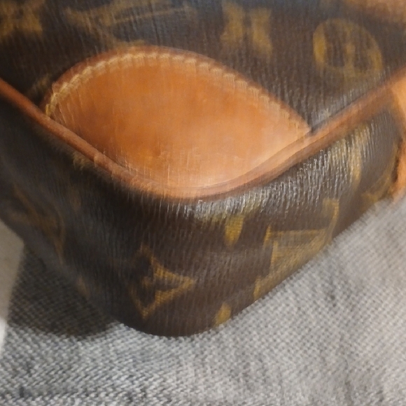 Louis Vuitton Brown Monogram Men's Bag - Picture 7 of 16
